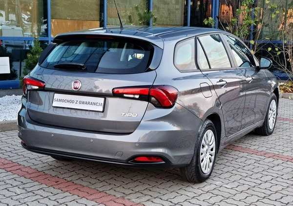 Fiat Tipo cena 46999 przebieg: 111000, rok produkcji 2019 z Śmigiel małe 232